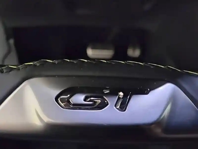 Peugeot 208 puretech 130 s&amp;s eat8 — photo 30