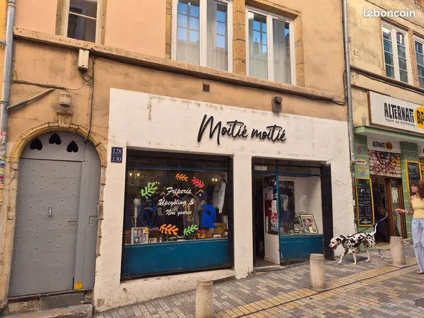 Boutique 48 m² + cave 43 m² Croix-Rousse - Bas Grande-Côte - Bail commercial