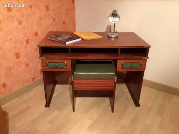 Chambre pour étudiante à loué meublé à la semaine sur Avrillé 49240