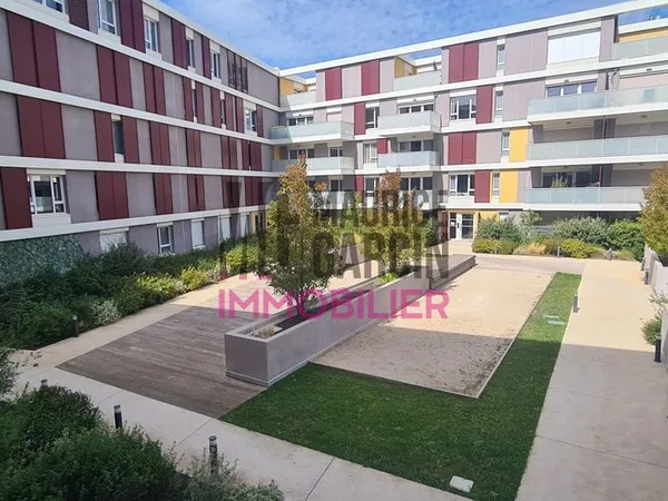 Studio 1 pièce 23 m²