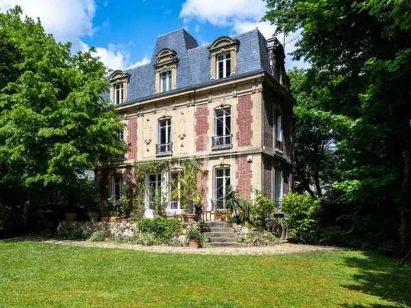 LE VESINET - SUD - Élégante propriété familiale fin XIXème