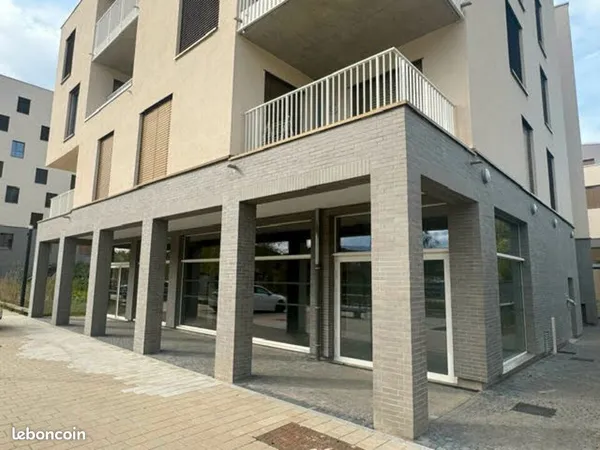 LOCAL COMMERCIAL 111 m² VILLERUPT