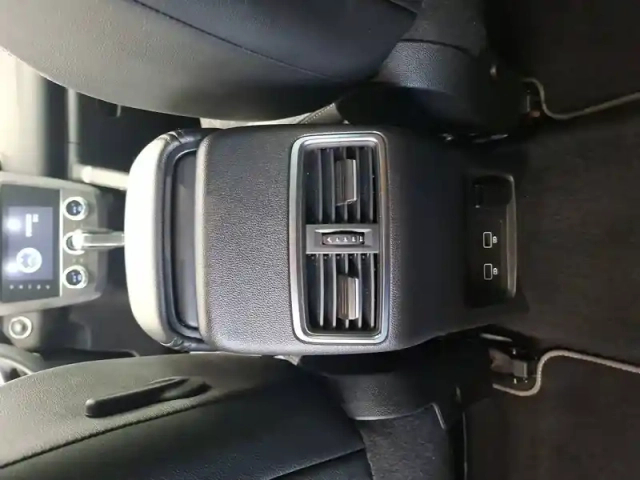 Renault Kadjar tce 140 edc — photo 32