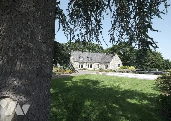 Maison 9 pièces 210 m²