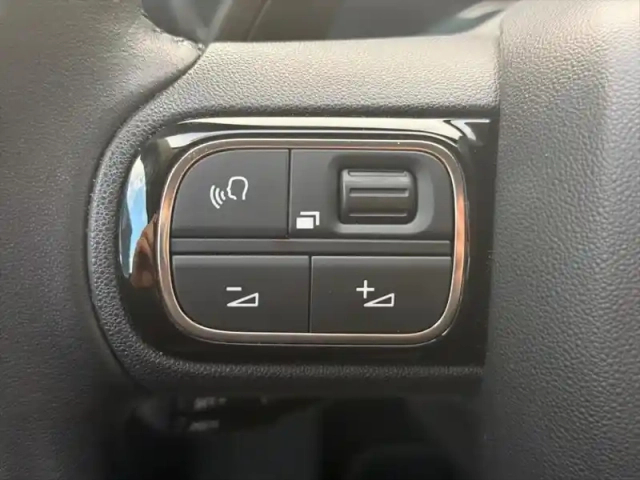 Citroën C5 Aircross hybride rechargeable 225 s&amp;s e-eat8 feel — photo 19