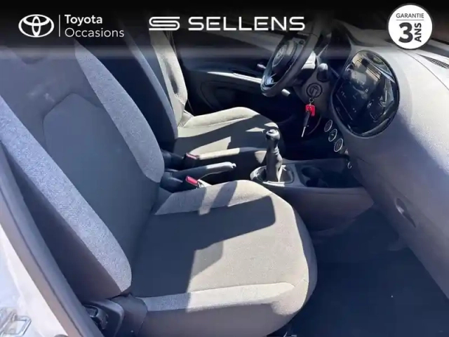 Toyota Aygo X 1.0 vvt-i 72ch dynamic my24 — photo 6