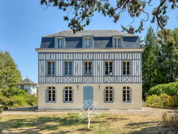 Propriété 5 pièces 180 m²