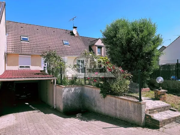 Maison 6 pièces avec sous-sol total - 112 m²
