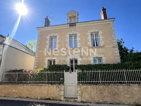 AUTHENTIQUE MAISON BOURGEOISE SITUÉE À CHABRIS (INDRE 36)