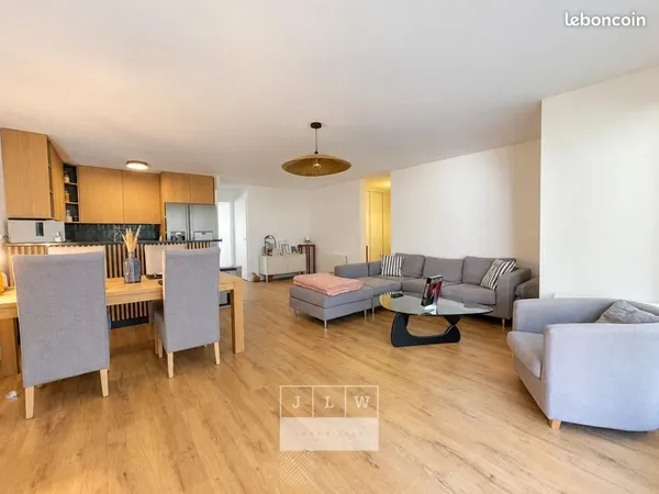 Appartement 3 pièces 82 m²