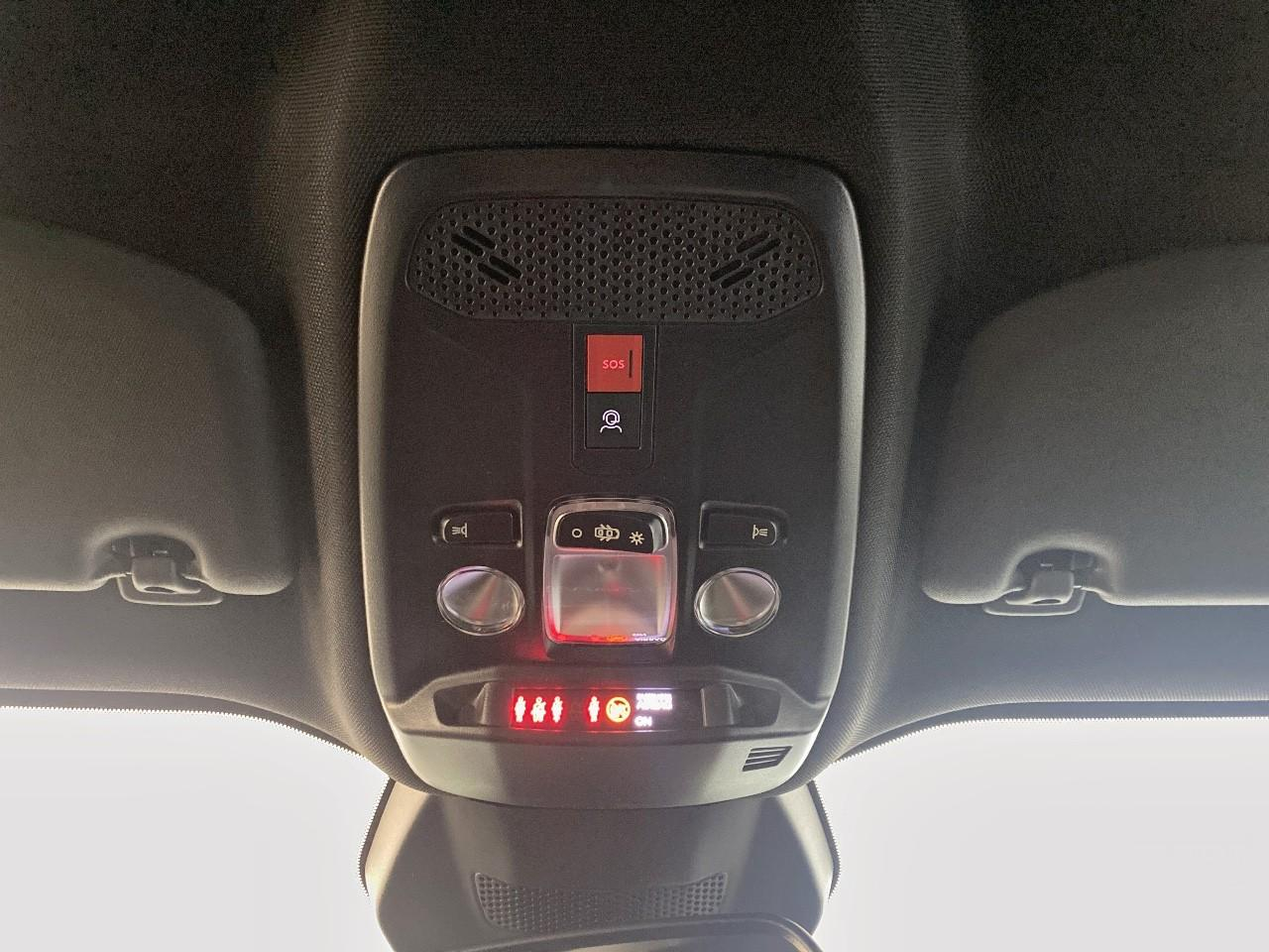 Peugeot 2008 hybrid 145 ch e-dcs6 allure — photo 19