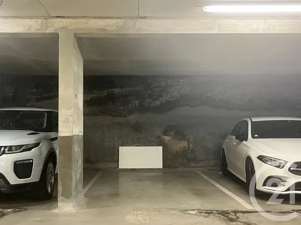 Parking 13 m²