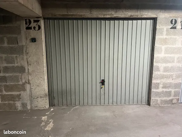 A louer garage 2 voitures