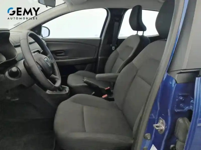 Dacia Sandero sce 65 — photo 44