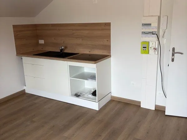 Loue T2 entièrement rénové