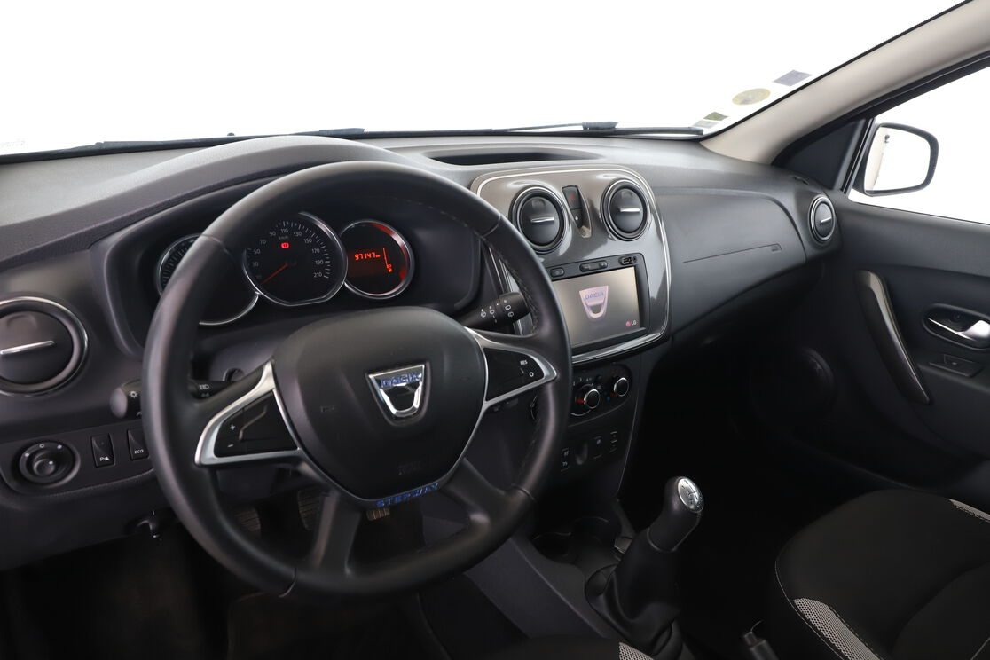 Dacia Sandero Stepway 1.5 dCi — photo 10