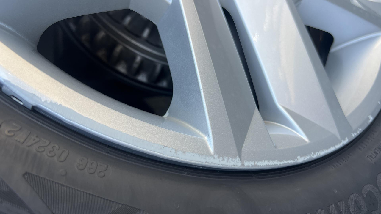Renault Clio TCe 100 — photo 41