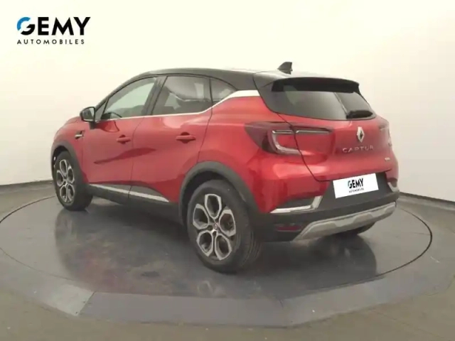 Renault Captur e-tech 145 - 21 — photo 22