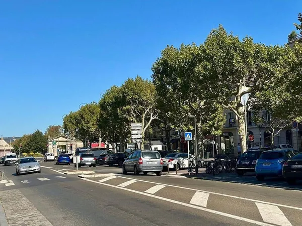 Boutique 57 m²