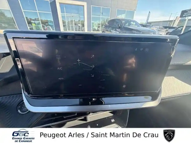 Peugeot 208 hybrid 110 e-dcs6 — photo 19