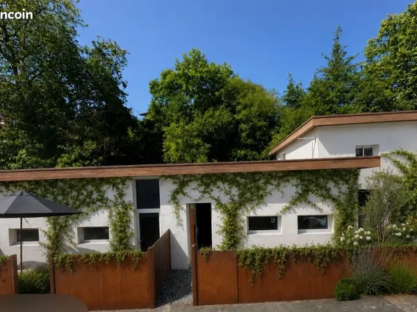 Maison de ville atypique au coeur de Bidart