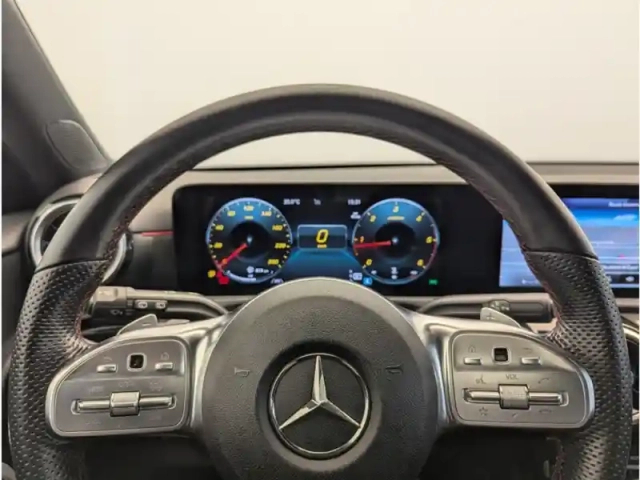 Mercedes Classe A 180 d amg line — photo 16