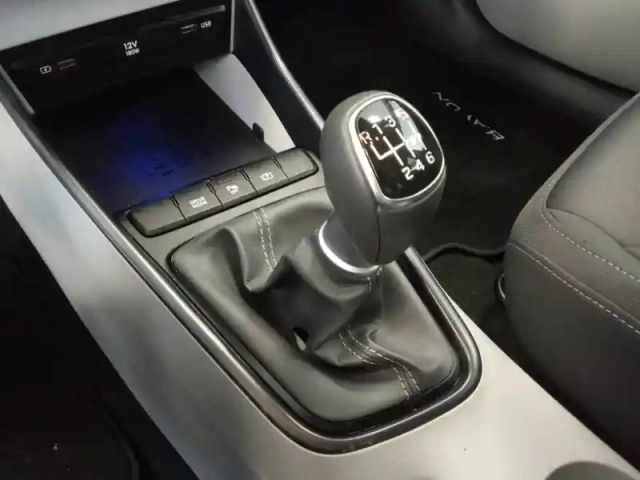 Hyundai Bayon 1.0 t-gdi 100 hybrid 48v — photo 13