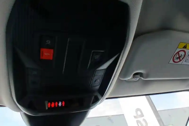 Peugeot 308 hybrid 136 e-dcs6 — photo 24