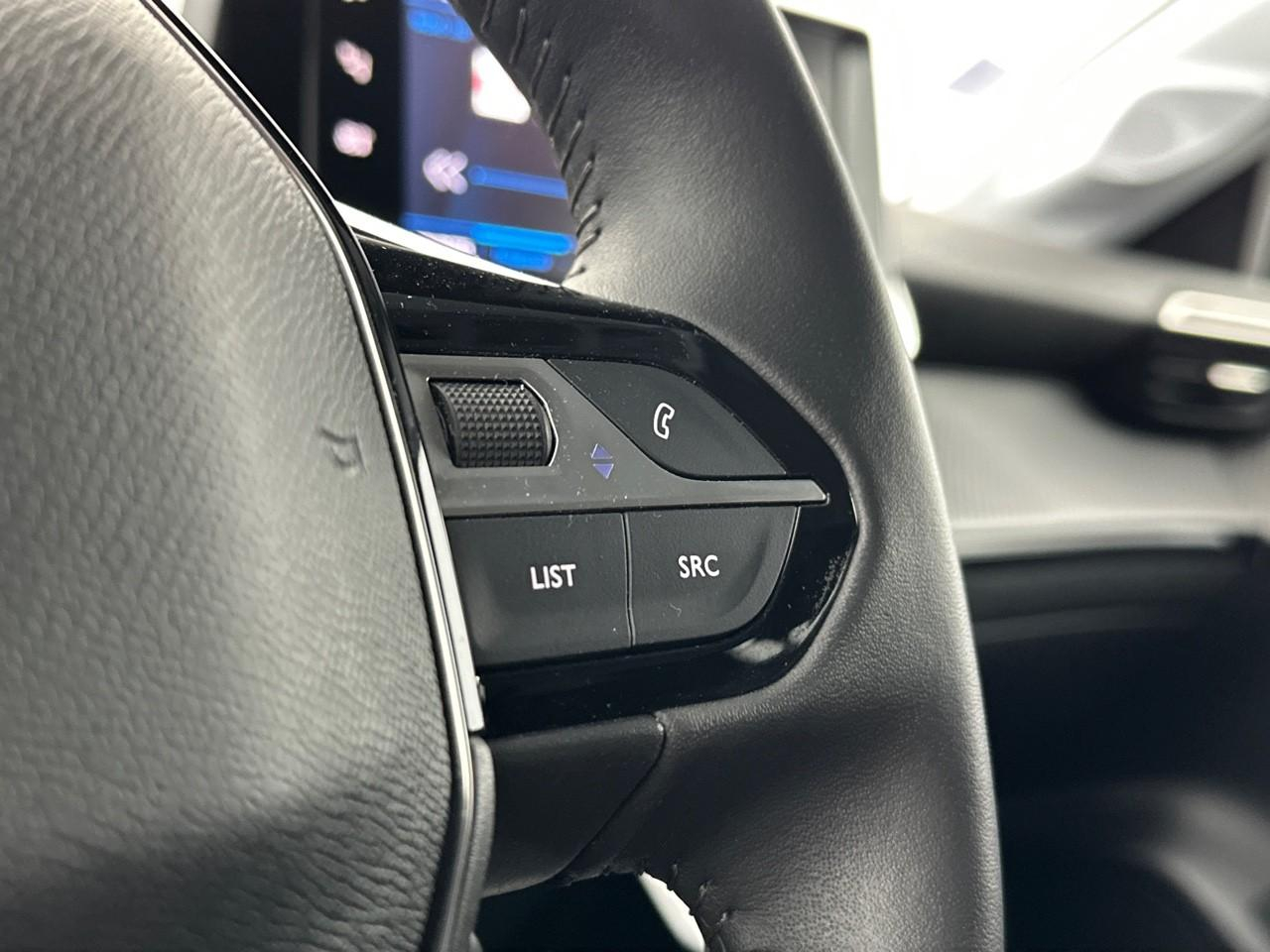Peugeot 208 puretech 75 s&s bvm5 style — photo 18