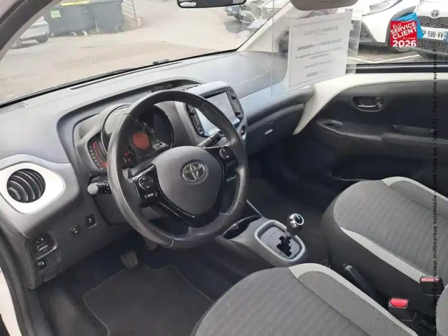 Toyota Aygo 1.0 vvt-i 72ch x-play x-shift 5p — photo 15