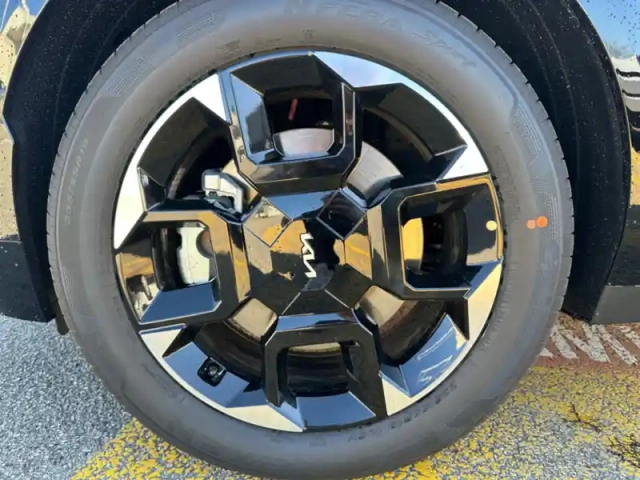 Kia Ev5 bev 81kwh 218 gt-line — photo 9