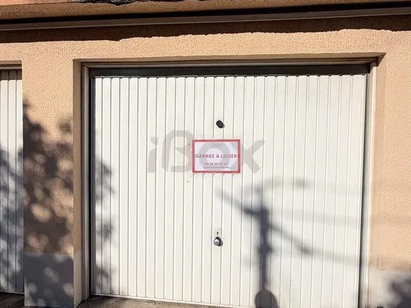Parking 16 m²