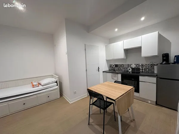 Studio 1 pièce 18 m²