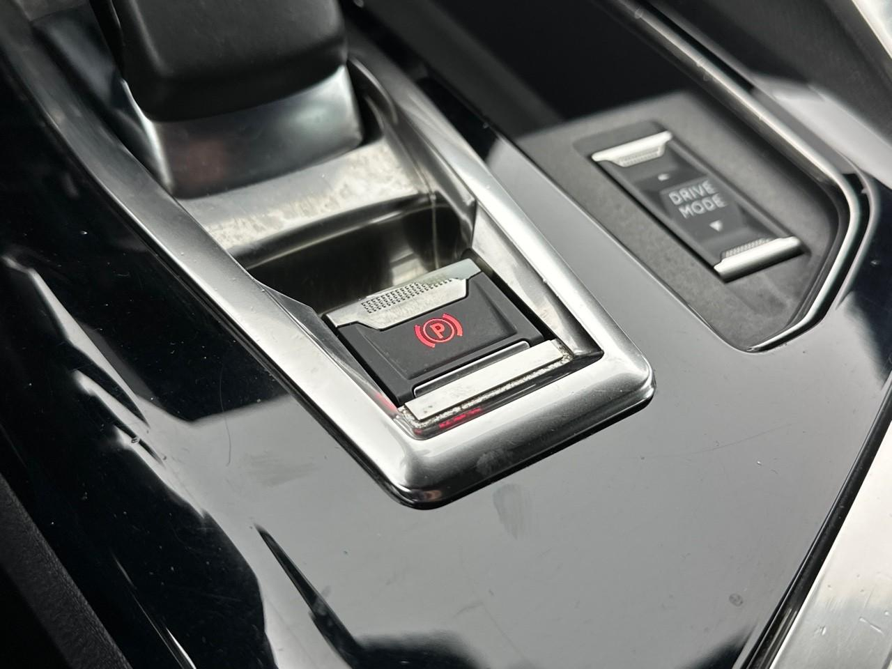 Peugeot 3008 hybrid 225 e-eat8 gt — photo 31