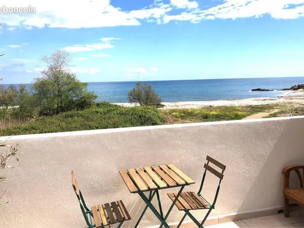 Magnifique studio meublé - Front de mer