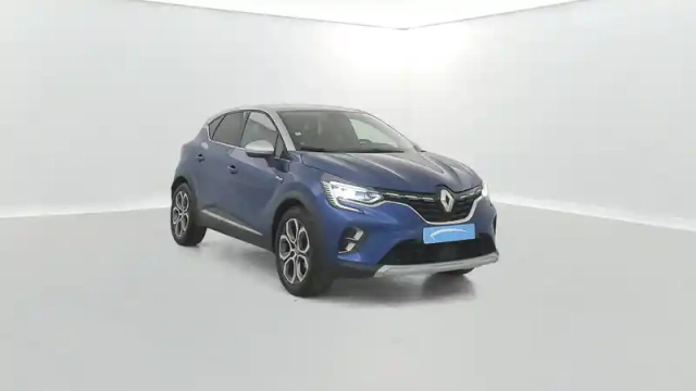 Renault Captur blue dci 115 edc — photo 17