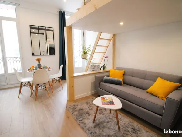 Location toulon studio meublé NOVEMBRE/DECEMBRE