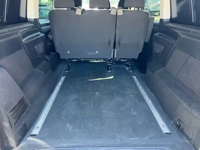 Mercedes Vito 119 cdi 4x4 mixto long - 6 pla — photo 8