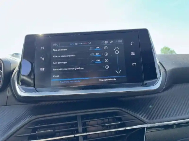 Peugeot 208 puretech 100 s&amp;s bvm6 — photo 21