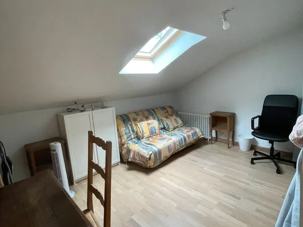 Loue chambre secteur hopitaux Est Lyon 3