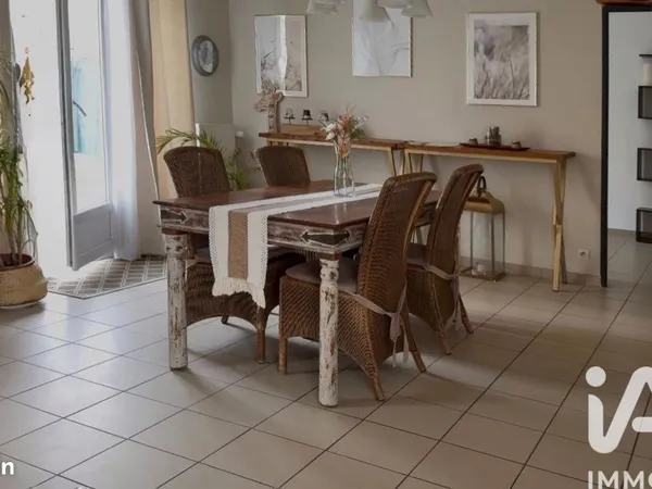 Propriété 7 pièces 120 m²