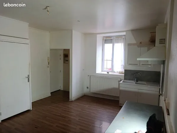 Apparemment 56m2 RDC proche du centre ville de Toul