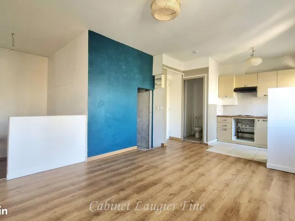 Studio 1 pièce 30 m²