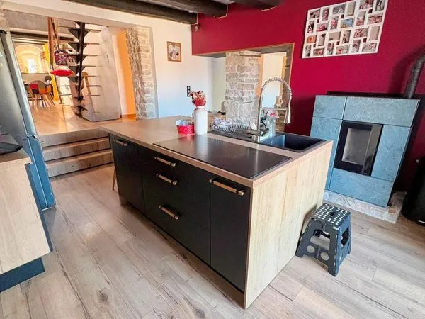 Maison de caractère rénovée avec piscine
