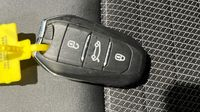Peugeot 3008 1.2 Hybrid 136ch Allure e-DCS6 — photo 16