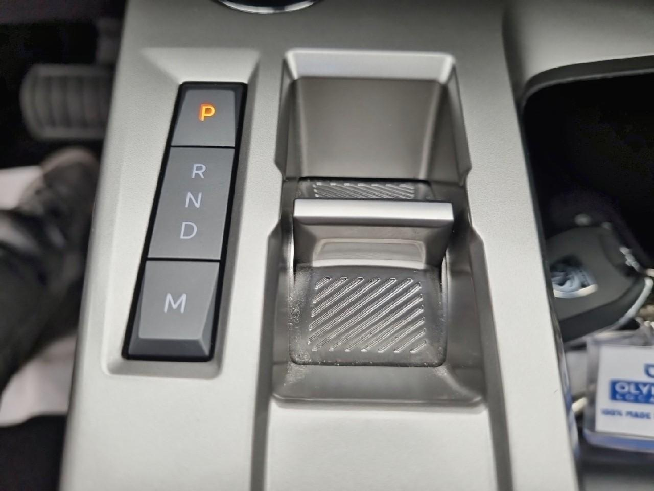 Peugeot 308 hybrid 136 e-dcs6 active pack — photo 17