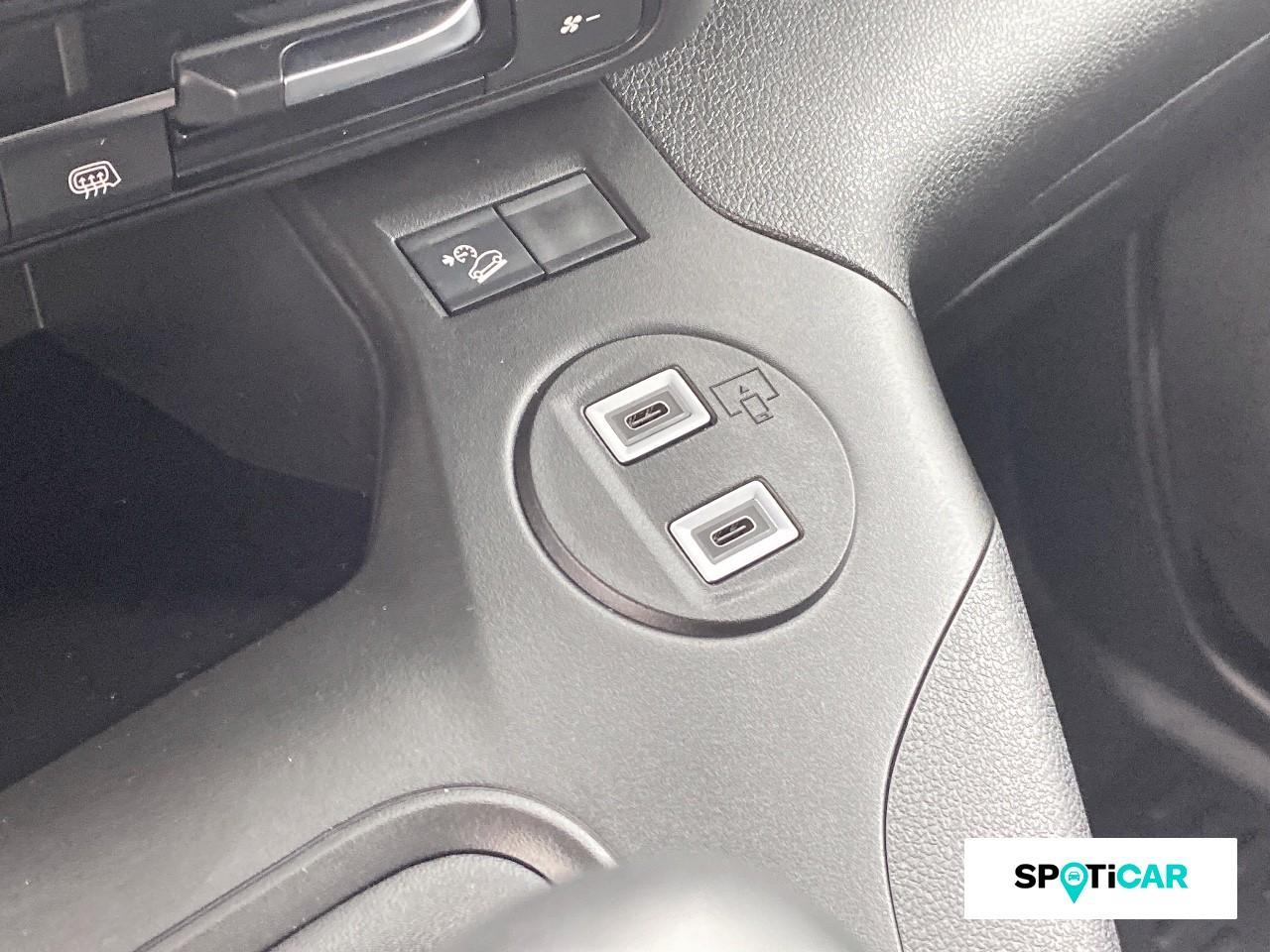 Citroën Berlingo xl diesel 100ch cabine approfondie repliable — photo 18