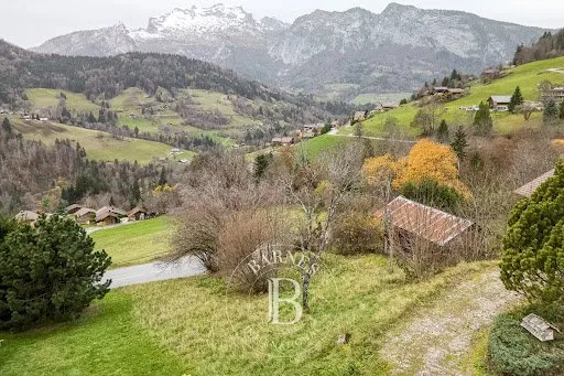 Terrain 801 m²