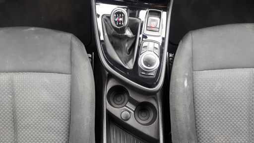 BMW Serie 2 Active Tourer 216d 116 - Premiere – 2018 – 131608 km – Diesel – Boîte Manuelle — photo 12