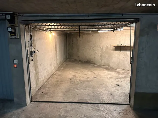 Location Garage fermé